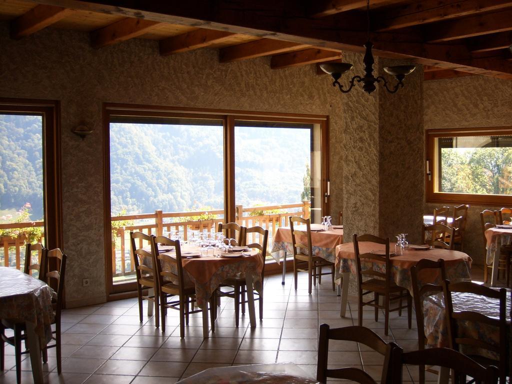 Ferme Auberge Du Bessard 알레바르드 외부 사진